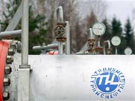 anstieg durch iran-krieg droht: ungarn fordert von moskau preisgarantie für Öl und gas