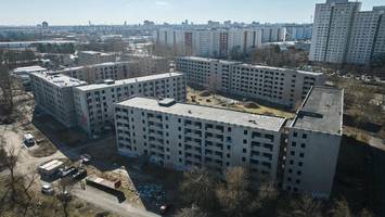 Abriss von Geisterstadt in Lichtenberg hat begonnen – wie es jetzt weitergeht