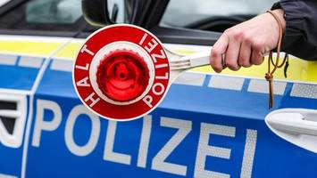 18-jähriger rast im audi mit 100 km/h rücksichtslos durch innenstadt