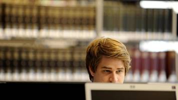 konkurrenzsituation unter jungen juristen in hamburg – auch wegen ki