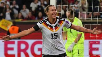 WM-Qualifikation: Ex-HSV-Spielerin macht spektakuläres Debüt-Tor