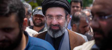 Ayatollah-Sohn zieht in Machtkampf: Wer ist Modschtaba Chamenei?
