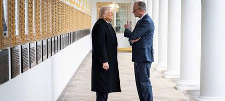 Merz zu Besuch in Washington: Statist im goldenen Trump-Theater