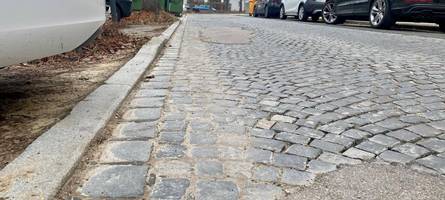 Marode Alpenstraße im Bismarckviertel: Fahrplan für die Sanierung steht