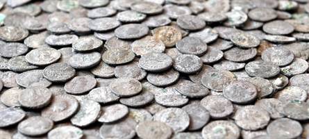 „Ein schlechter Witz“: SPD und Grüne in Augsburg teilen gegen Staats- und Stadtregierung aus