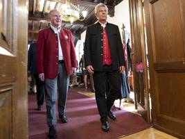 münchner ob gibt verfehlung zu: dieter reiter bekommt jährlich 20 000 euro vom fc bayern – ohne genehmigung