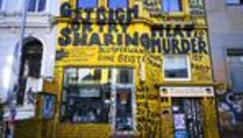 Deutscher Buchhandlungspreis: Buchläden klagen gegen Ausschluss vom Buchhandlungspreis