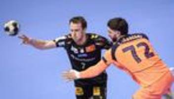 EHF Champions League: Erste Niederlage: Magdeburg-Handballer unterliegen Barcelona