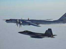 Schon wieder: US-Kampfjets fangen russische Aufklärungsflieger vor Alaska ab