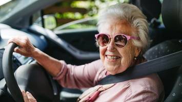 Rente steigt um 4,24 Prozent: Was Ruheständler jetzt wissen müssen