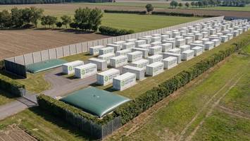 Mega-Batteriespeicher geplant: Rohlstorf macht die Energiewende möglich