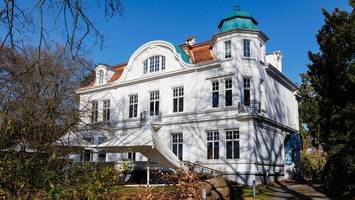 villa an der elbchaussee soll hamburgs modehaus der zukunft werden