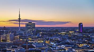 Nachtflüge über Hamburg: Hinter diesen Lufteinsätzen steckt ein Muster