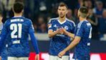 2. Fußball-Bundesliga: Schalke 04 legt im Aufstiegsrennen vor