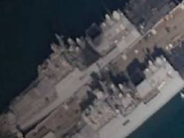 massive attacke auf marinebasis: sie griffen ukraine jahrelang an: treffer auf russische kriegsschiffe gemeldet