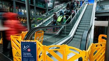Deshalb stehen Dutzende Rolltreppen am Hauptbahnhof weiter still