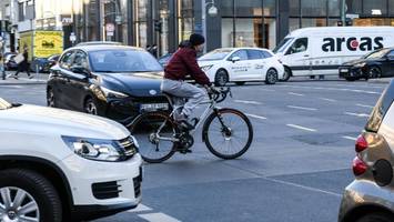 Ist West-Berlins berühmteste Straße eine besondere Gefahr für Senioren?
