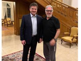 politische einflussnahme: jeffrey epsteins interesse an der slowakei