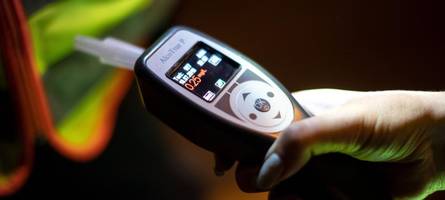 Ohne Kennzeichen und mit Alkohol am Steuer unterwegs