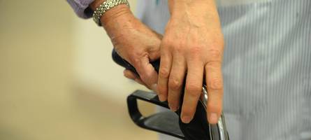 „Das ist eine Vollkatastrophe“: Fehlende Kurzzeitpflegeplätze bringen Angehörige an die Grenzen