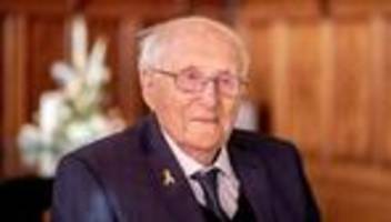 holocaust-Überlebender: glückwünsche zum 101. geburtstag von albrecht weinberg