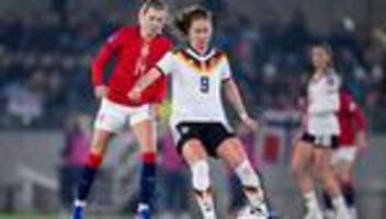 WM-Qualifikation: Traumstart perfekt: Deutsche Fußballerinnen siegen klar
