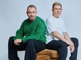 Ins Gelingen verliebt: Plates und Sommers Musical Wir sind am Leben