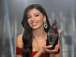 Man muss nicht perfekt sein: Streamerin Rose Mondy ist neue Miss Germany