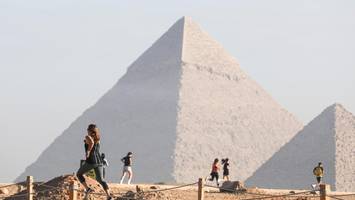 22 Sarkophage mit Mumien entdeckt: Tote geben Forschern Rätsel auf