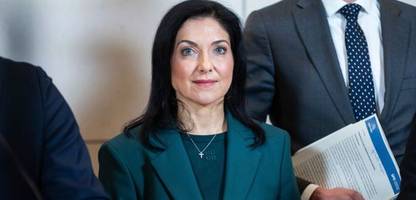 energiewende: unternehmen kritisieren energiepolitik von katherina reiche scharf