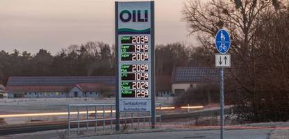 Spritpreise: Wie Mineralölkonzerne Kasse mit dem Iran-Krieg machen