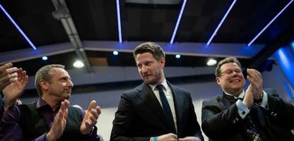 AfD-Parteitag in NRW: Martin Vincentz bleibt Chef – knappe Wahl mit Folgen