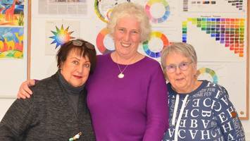 Nach Schicksalsschlag: Top-IT-Ingenieurin wird zur Kunstmäzenin in Norderstedt