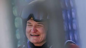 „Genial”: Forster holt Gold in der Monoski-Abfahrt, Bronze im Biathlon