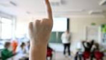 Besoldung im Saarland: GEW fordert einheitliche Bezahlung für alle Lehrkräfte