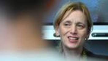 Internationaler Frauentag: Frauenministerin warnt vor Diskriminierung durch KI