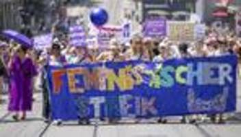 Internationaler Frauentag: Frauenstreiks in Rheinland-Pfalz: Frauen eine Stimme geben