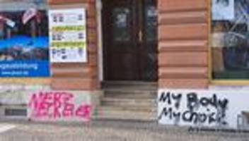 Kriminalität: Schmiererei an Jenaer CDU-Parteibüro gegen Kanzler Merz