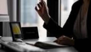 Studien zum Weltfrauentag: Mehr Chefinnen im Mittelstand - aber oft bei Minifirmen