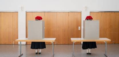 landtagswahl baden-württemberg: spitzenkandidaten geben ihre stimmen ab