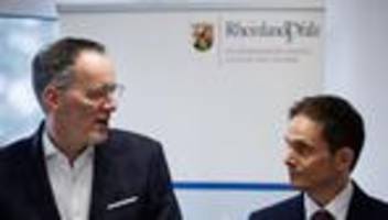 Innere Sicherheit: Neue Kriminalstatistik - leichte Zunahme bei Messerangriffen