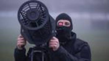 Innere Sicherheit: Pistorius und Schweitzer informieren sich über Drohnenabwehr