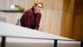 Wenn Beamte politisch sind: Ministerin: AfD-Hochstufung muss Konsequenzen haben