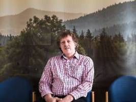 bayer muss ruhestand verschieben: philippsreut wählt 64-jährigen gegen seinen willen zum bürgermeister