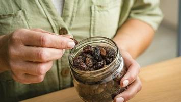 Faltenbeschleuniger: Was die Haut schneller altern lässt