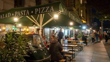 für draußensitzen und klos: kneipen und bars in berlin bekommen neue regeln