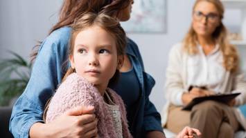 Zwangsstörung beim Kind: Psychologin redet Eltern bei Symptomen ins Gewissen