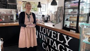 Andrang zum Saisonstart: Neues Hofcafé trifft bei Hamburgern einen Nerv