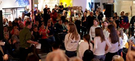 Vorläufiges Fazit mit Weißwurst und Brezeln: War das Brechtfestival 2026 wirklich für „alle“?