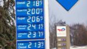 Iran-Krieg: Sprit immer teurer: Auch E10 im Tagesschnitt über 2 Euro